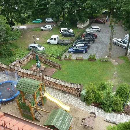 Polonia ゲストハウス 2*