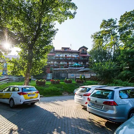 Polonia ゲストハウス 2*