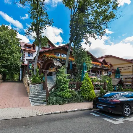 Polonia ゲストハウス 2*