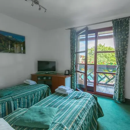 ゲストハウス Polonia 2*