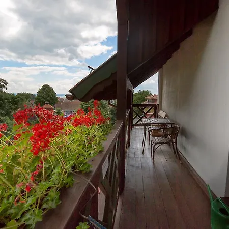 Polonia ゲストハウス