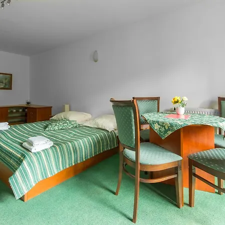 ゲストハウス Polonia 2*